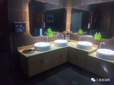 這座加油站，真能把“洗車、洗衣、理發(fā)、洗浴”全包了？五星級(jí)體驗(yàn)已上線！