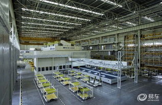 神龍公司首款產(chǎn)品東風標致4008榮耀下線